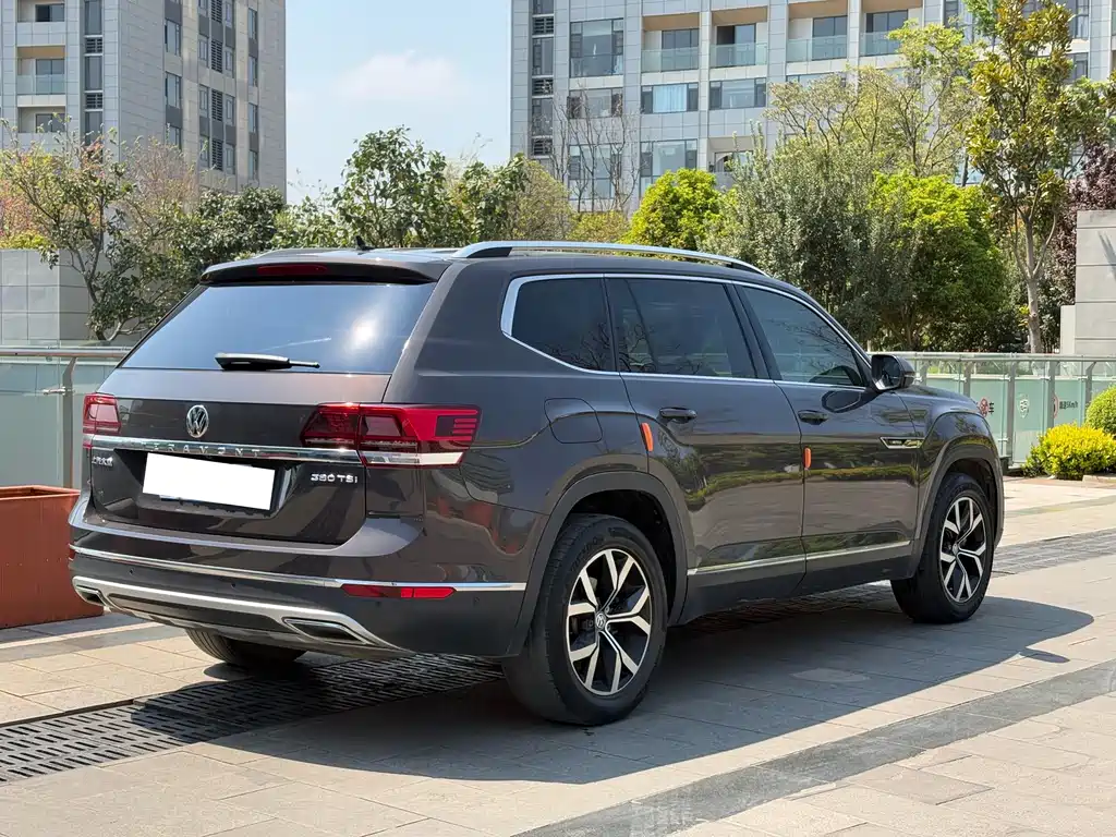 Touron 2020 380TSI four-wheel drive luxury version National VI купить на сайте DeffCars