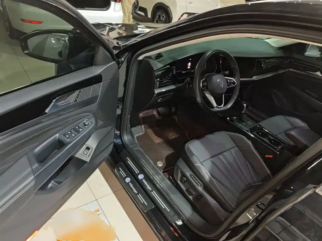 Passat 2024 330TSI Star Elite Edition купить на сайте DeffCars