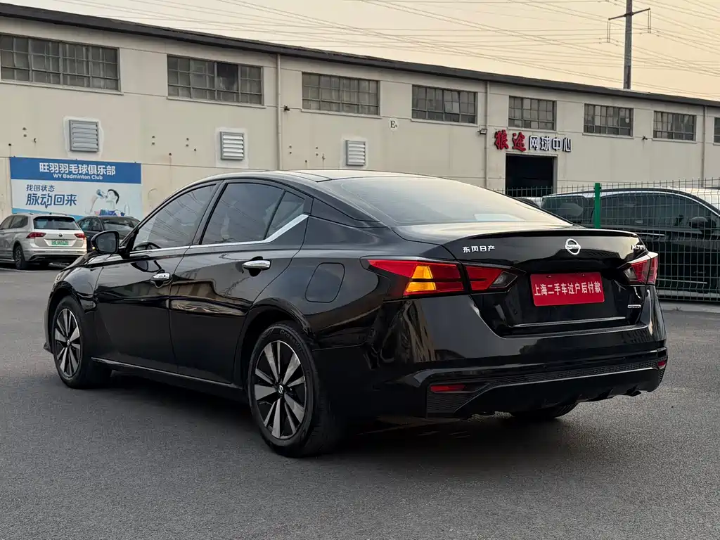 Teana 2021 2.0L XL Upper AD1 Smart Travel Pilot Edition купить на сайте DeffCars