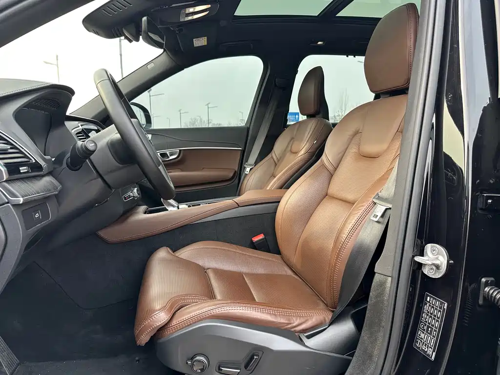 Volvo XC90 2024 B6 Zhiya Luxury Edition 7 seats купить на сайте DeffCars