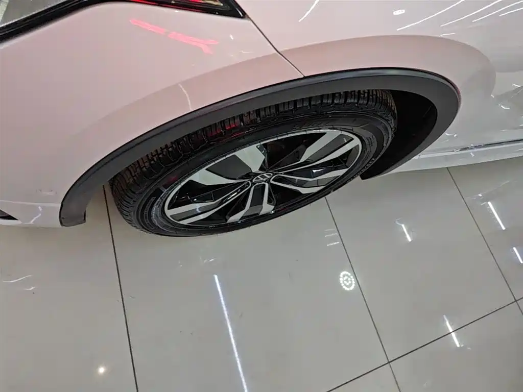 Tiguan L 2023 330TSI automatic two-wheel drive R-Line version купить на сайте DeffCars