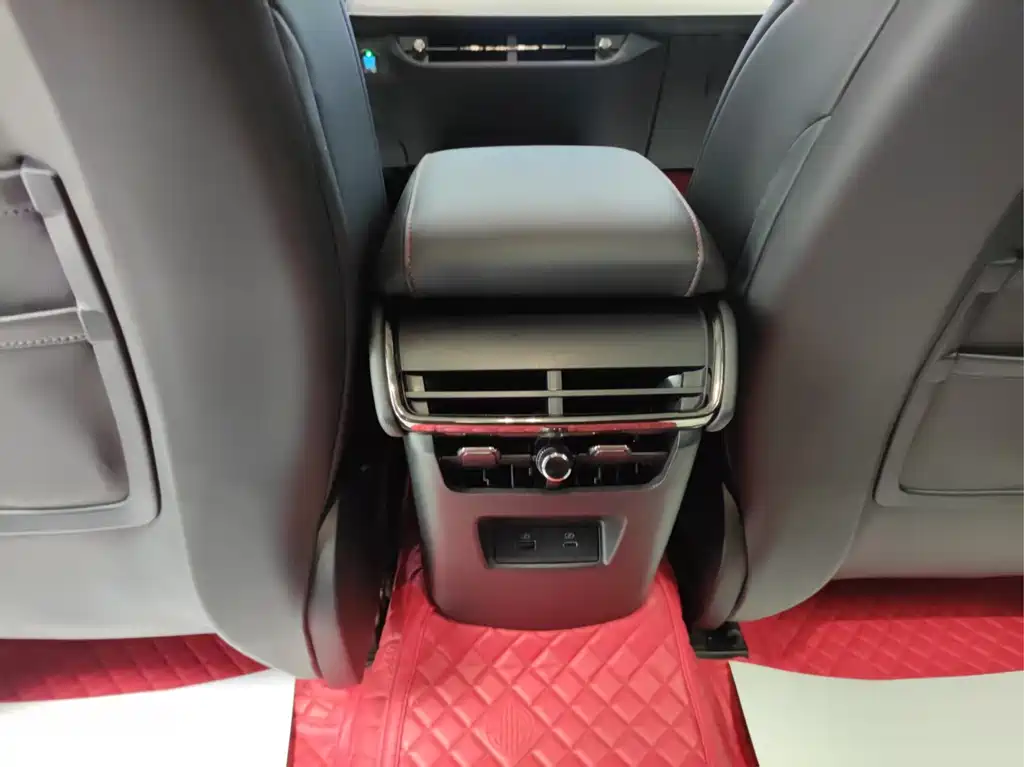 Mondeo 2022 facelift EcoBoost 245 luxury model купить на сайте DeffCars