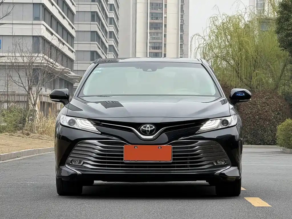 Camry 2019 2.5G Deluxe Edition National VI купить на сайте DeffCars