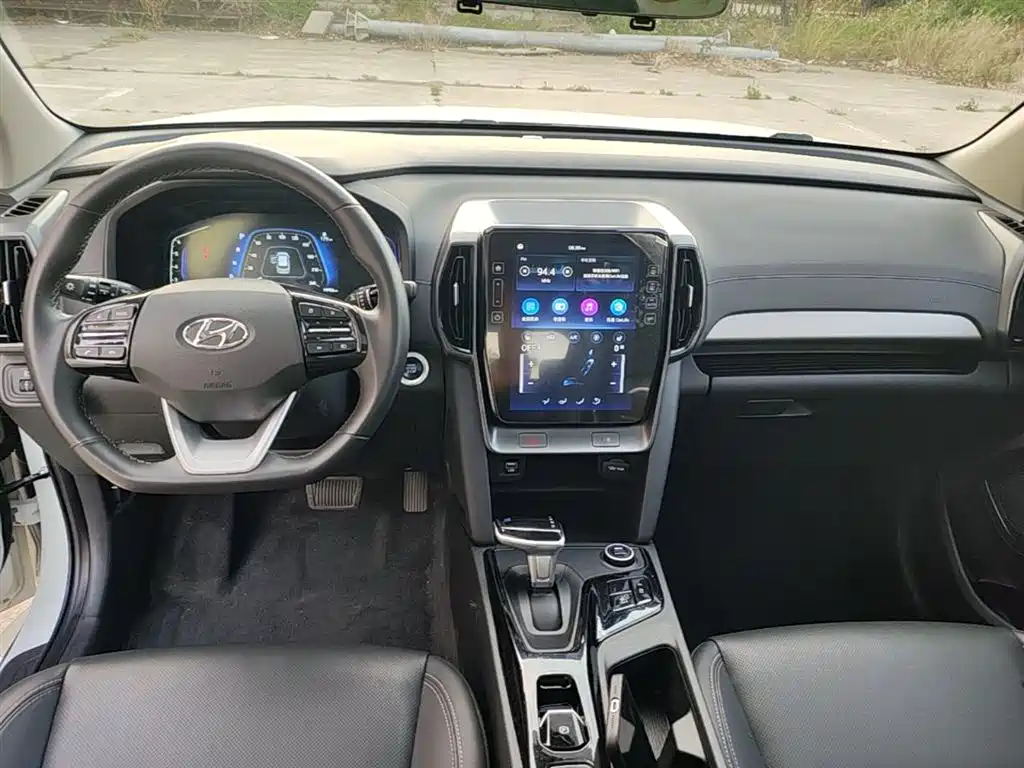 Beijing Hyundai ix35 2021 2.0L automatic two-wheel drive GLS leading version купить на сайте DeffCars