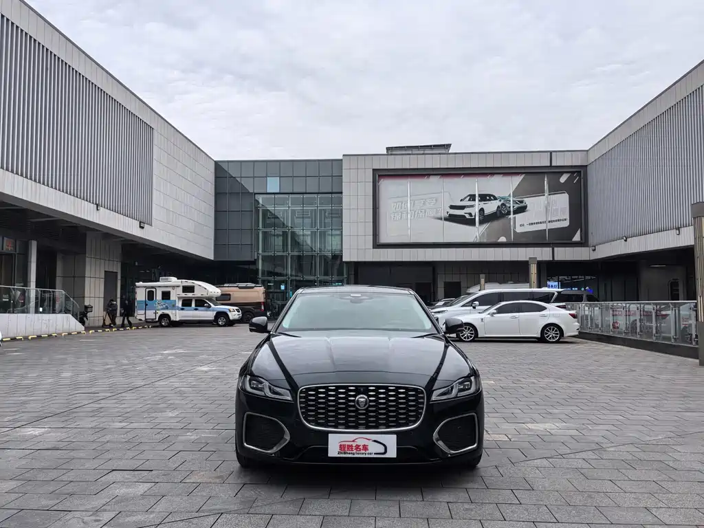 Jaguar XFL 2021 XFL 2.0T P250 two-wheel drive exclusive luxury version купить на сайте DeffCars