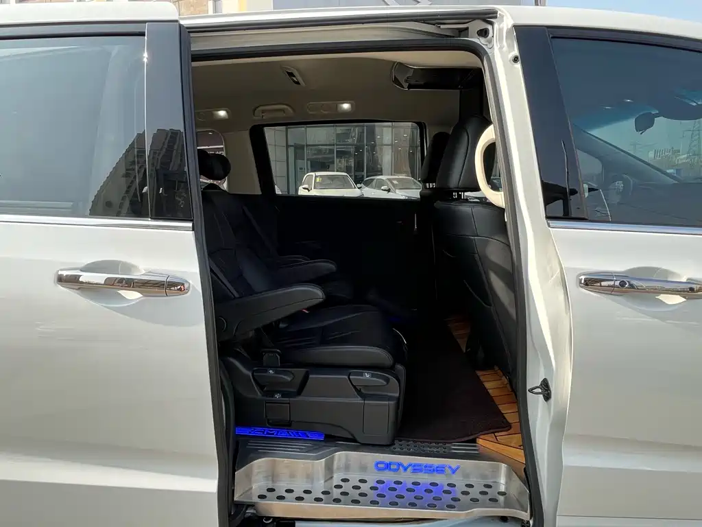 Odyssey 2022 2.0L e:HEV Rui·Smart Edition купить на сайте DeffCars