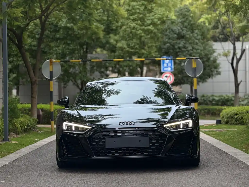 Audi R8 2016 V10 Coupe Performance купить на сайте DeffCars