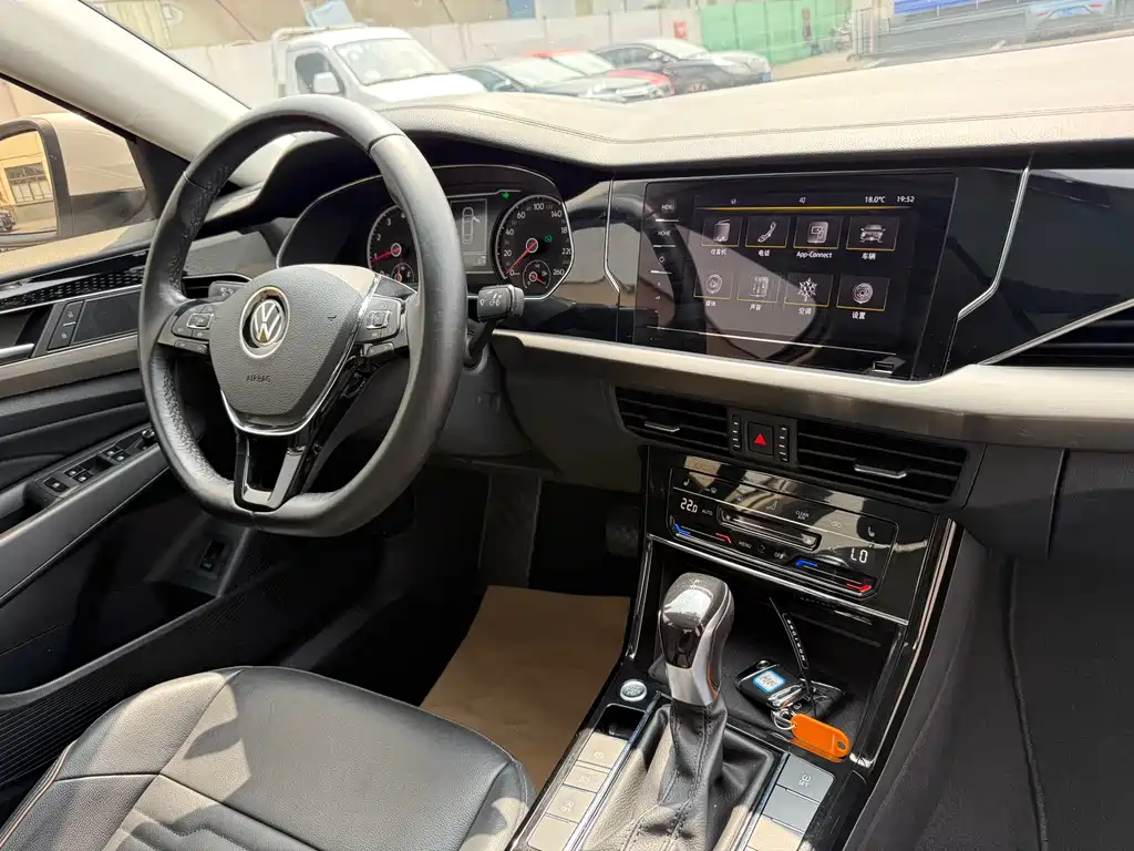 Passat 2020 330TSI Elite Edition National VI купить на сайте DeffCars
