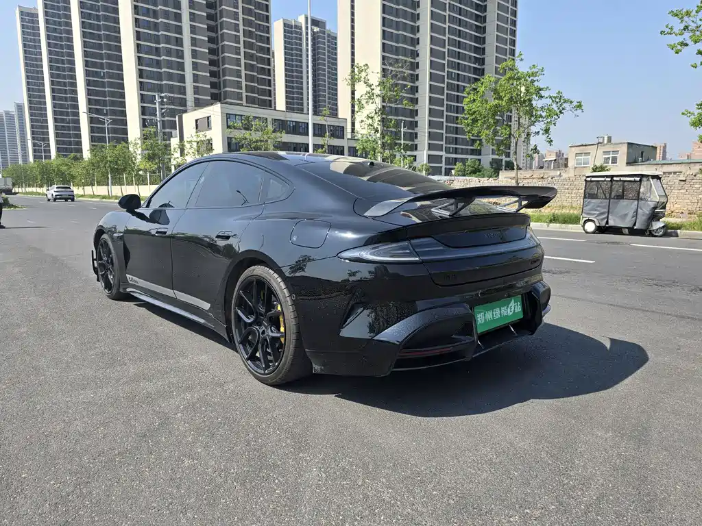 Xiaomi SU7 Ultra 2025 Ultra купить на сайте DeffCars