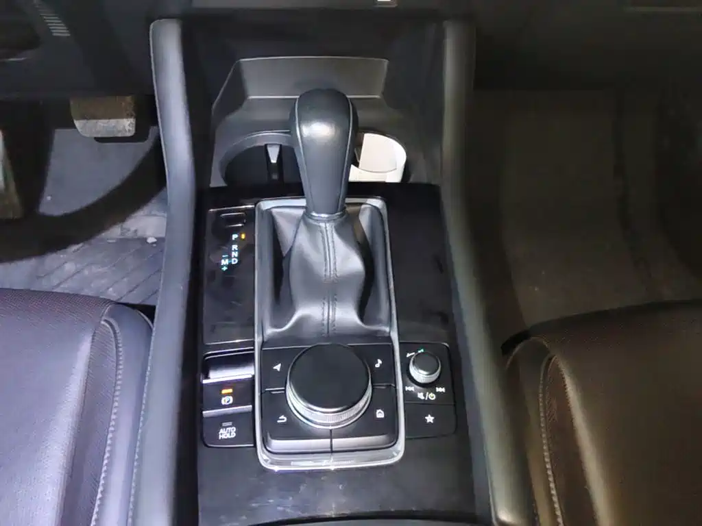 Mazda3 Angkesela 2021 2.0L Automatic Premium Edition купить на сайте DeffCars