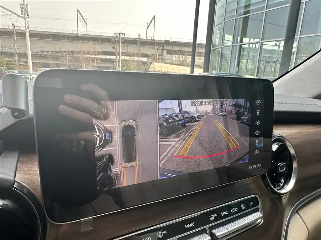 Mercedes-Benz V-Class 2022 V 260 Premium Edition купить на сайте DeffCars