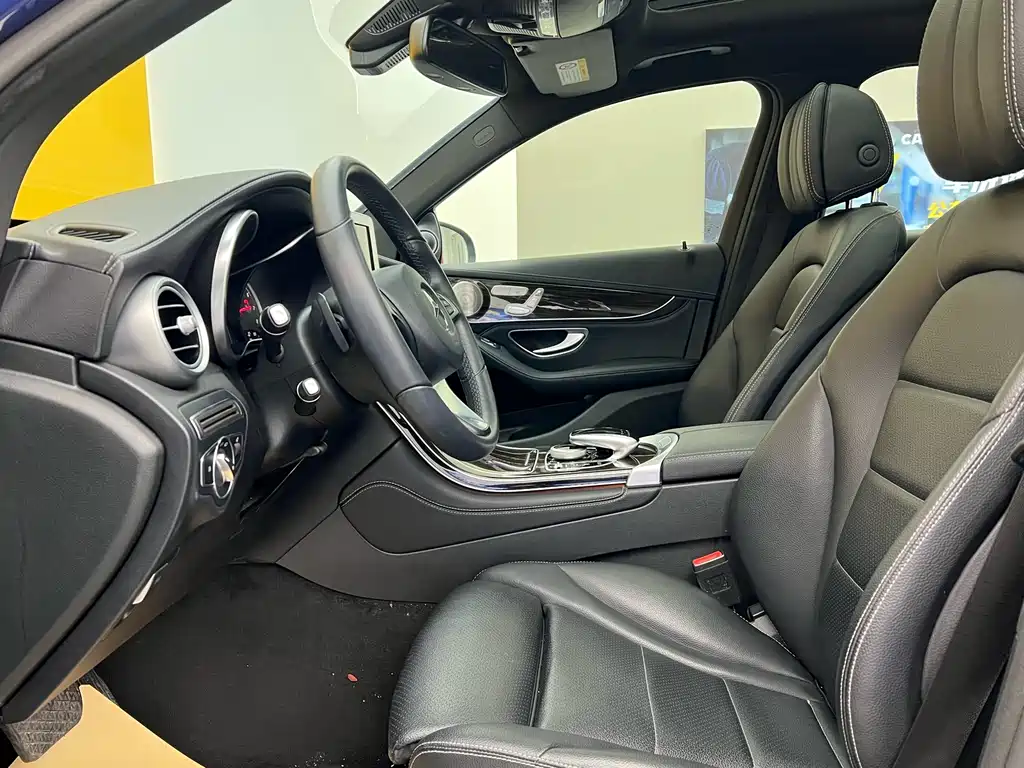 Mercedes-Benz GLC 2019 GLC 260 4MATIC Dynamic купить на сайте DeffCars