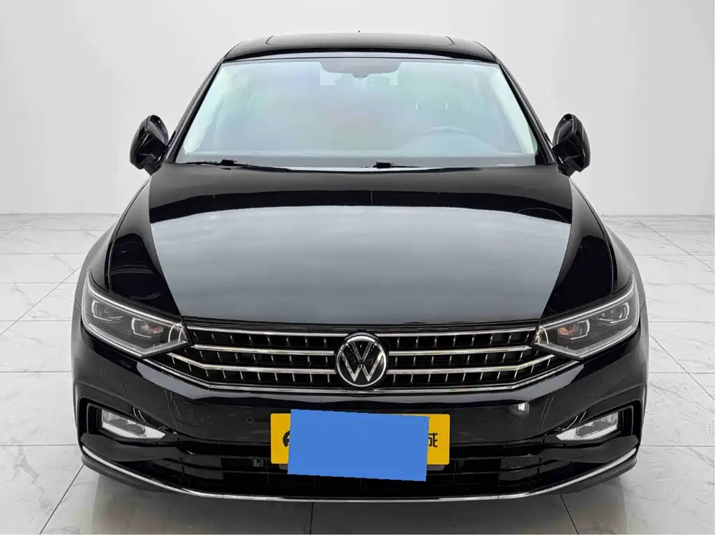 Magotan 2023 2 million commemorative edition 330TSI DSG leading model купить на сайте DeffCars