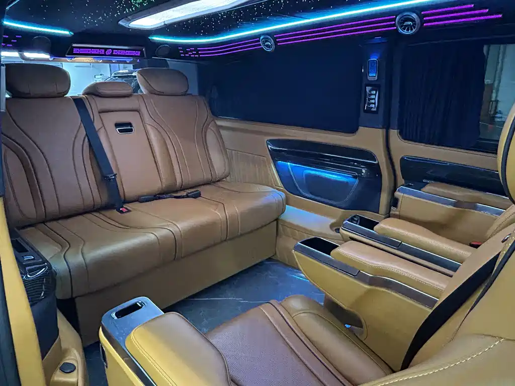 Vito 2023 2.0T Business Edition 7 seats купить на сайте DeffCars