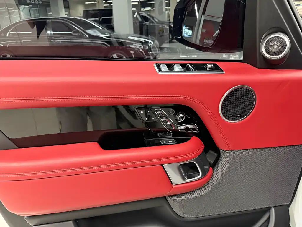 Range Rover 2022 3.0 L6 400PS Honor Creation Extended Edition купить на сайте DeffCars