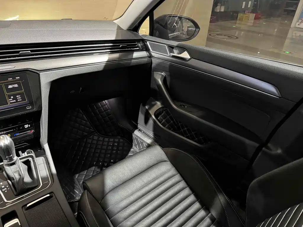 Magotan 2021 330TSI DSG 30th Anniversary Edition купить на сайте DeffCars