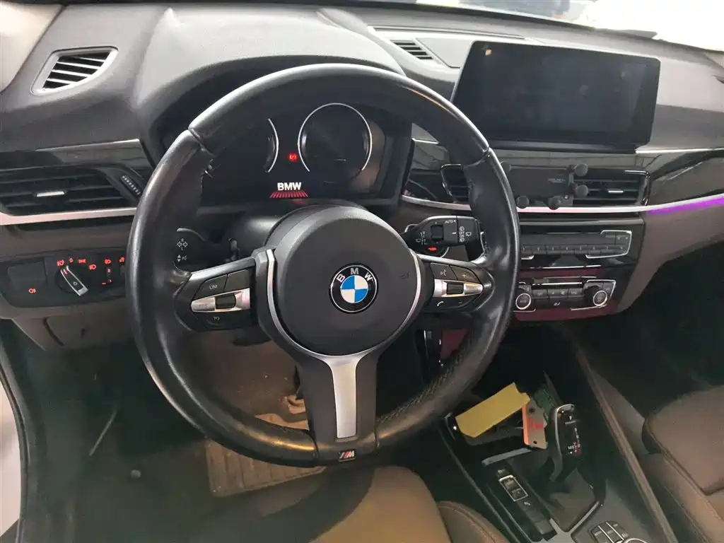 BMW X1 2021 facelift sDrive20Li exclusive model купить на сайте DeffCars