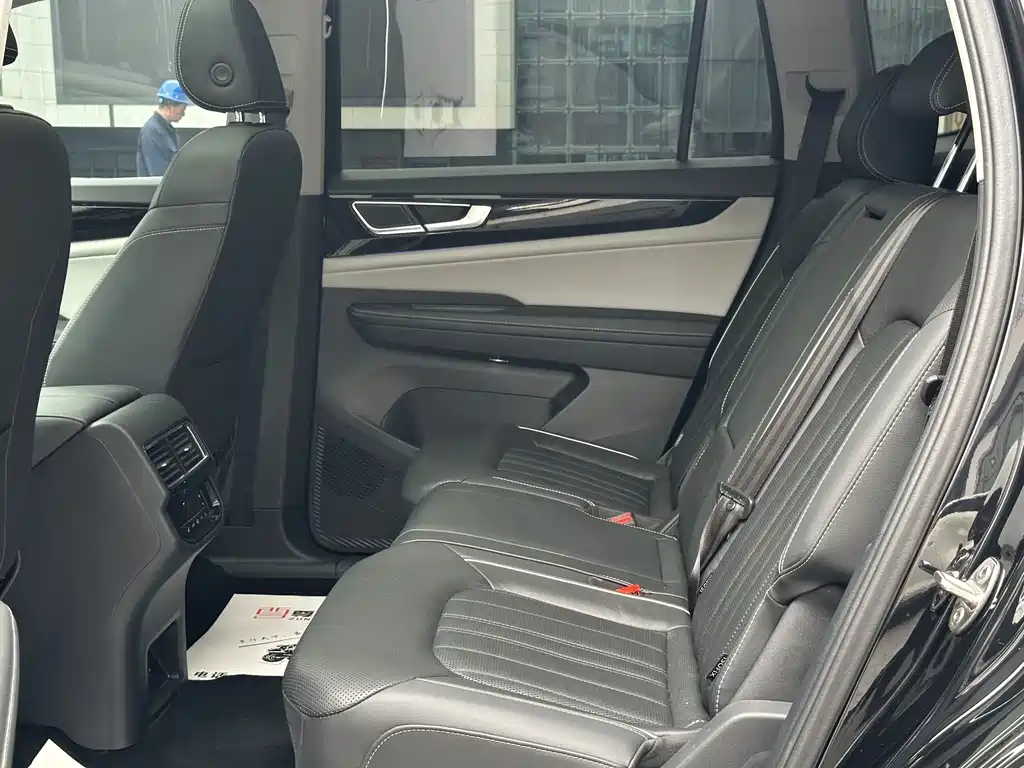 Touron 2022 380TSI four-wheel drive luxury version купить на сайте DeffCars