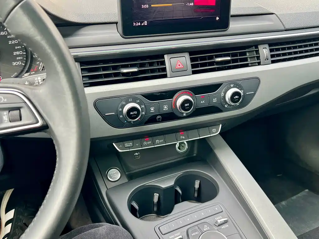 Audi A4L 2019 40 TFSI Enterprising National VI купить на сайте DeffCars