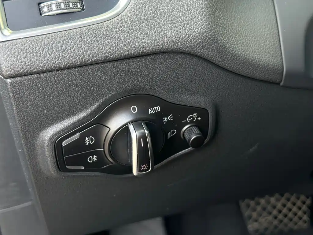 Audi Q5 2016 40 TFSI Technology купить на сайте DeffCars