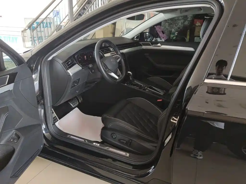 Magotan GTE plug-in hybrid 2022 GTE luxury model купить на сайте DeffCars