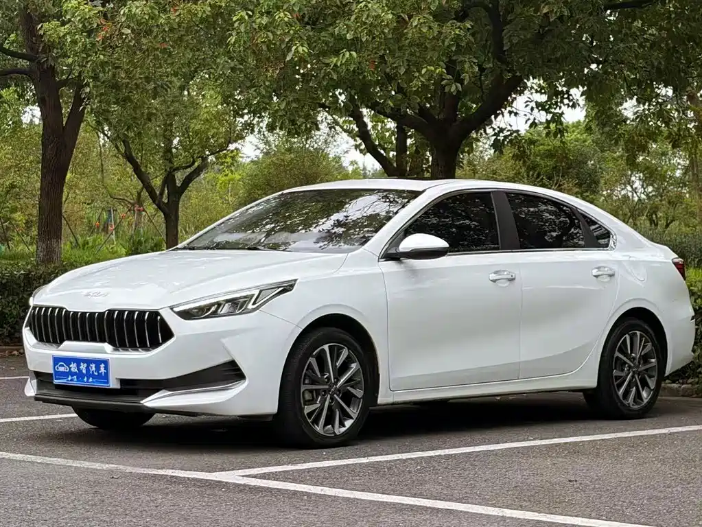 Kia K3 2021 1.5L CVT Fashion Edition купить на сайте DeffCars