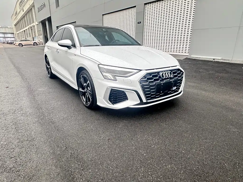 Audi A3 2022 A3L Limousine 35 TFSI Fashionable and Sporty купить на сайте DeffCars