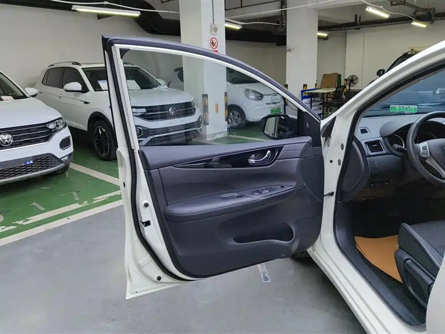 Tiida 2019 1.6L CVT Smart Travel Edition National VI купить на сайте DeffCars
