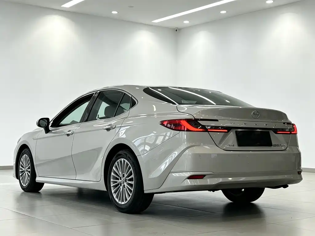 Camry 2024 Shuangqing 2.0HGVP Deluxe Edition купить на сайте DeffCars