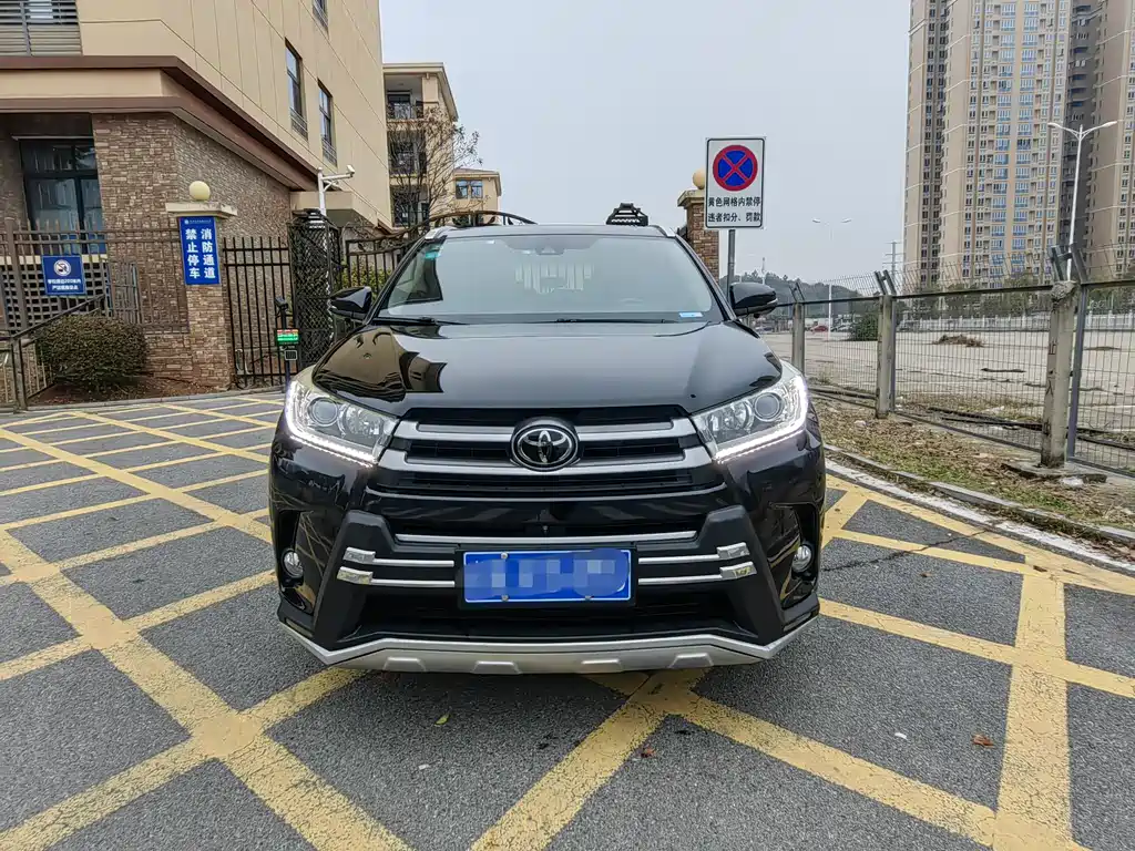Highlander 2018 2.0T four-wheel drive luxury version 7 seats National V купить на сайте DeffCars