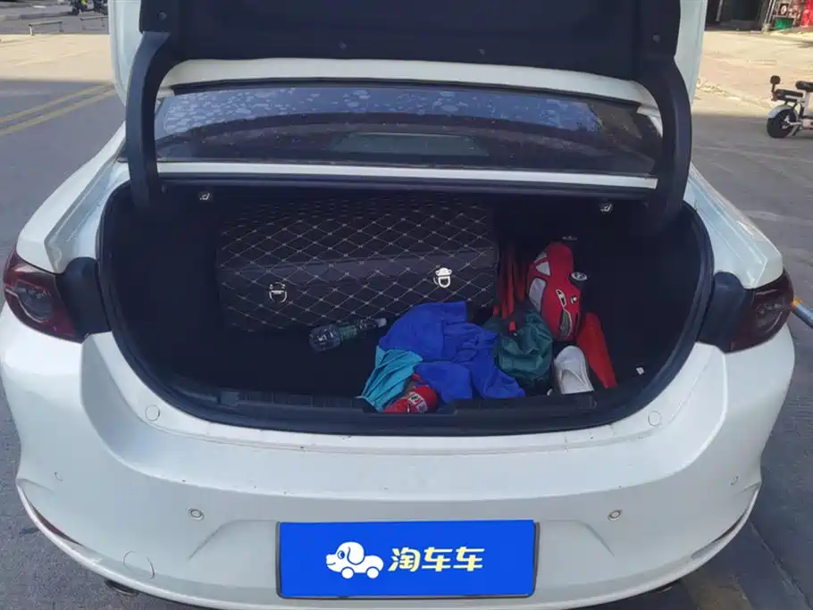 Mazda3 Angkesela 2020 2.0L Automatic Premium Edition купить на сайте DeffCars