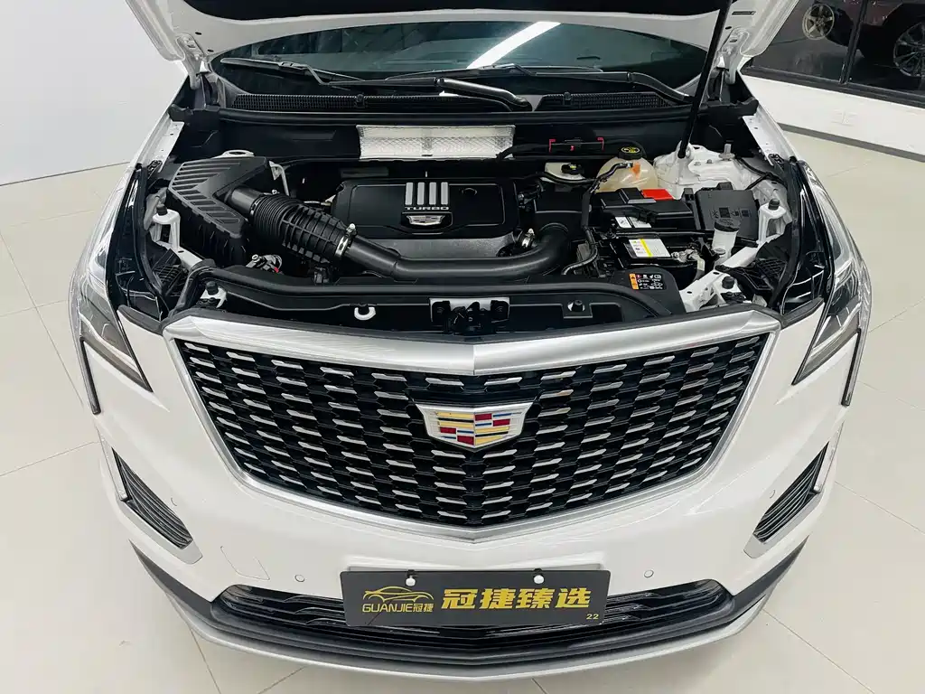 Cadillac XT5 2023 2.0T two-wheel drive fashion model купить на сайте DeffCars