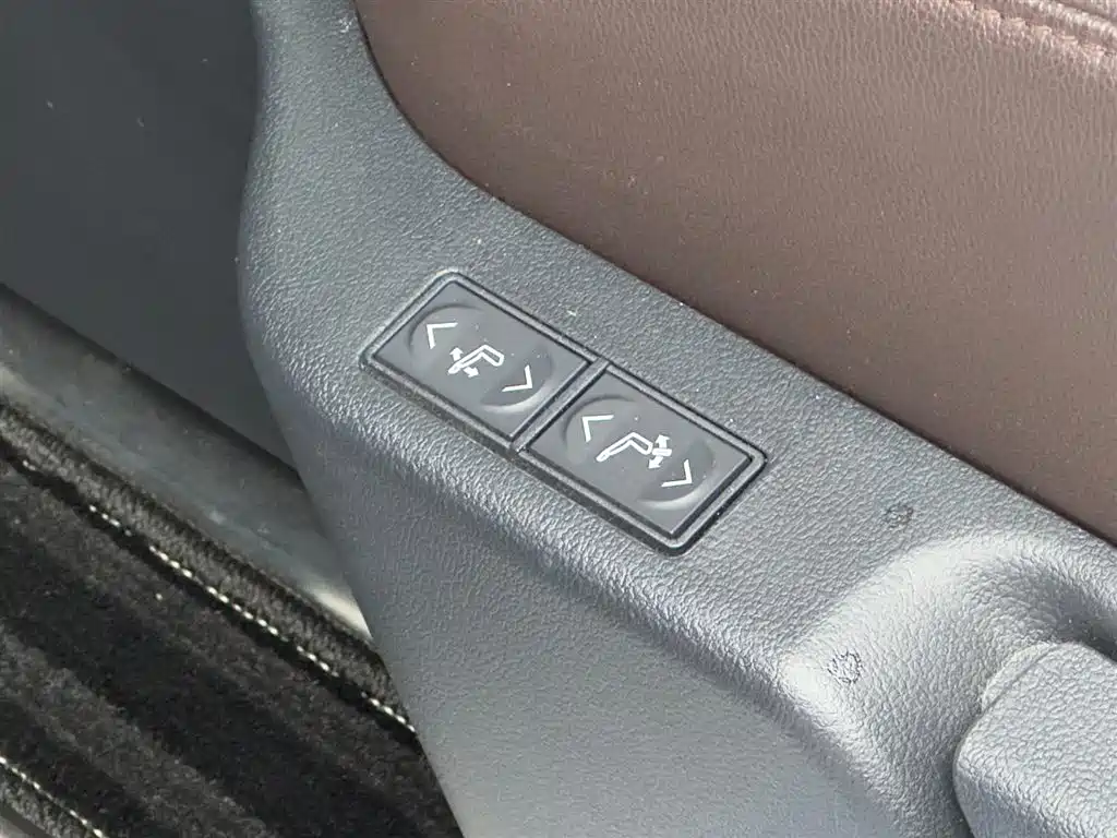 Grevia 2023 2.5L Hybrid Flagship VIP Edition купить на сайте DeffCars