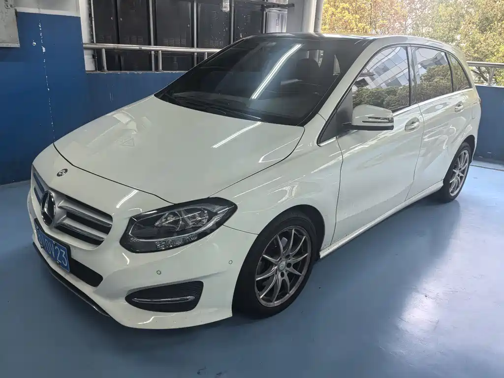 Mercedes-Benz B-Class 2015 B 200 Dynamic купить на сайте DeffCars