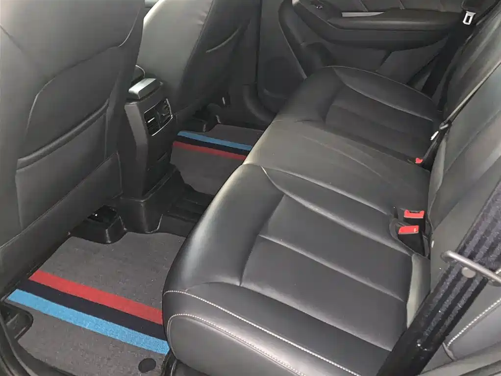 Roewe RX5 2019 20T two-wheel drive automatic 4G interconnected platinum version купить на сайте DeffCars
