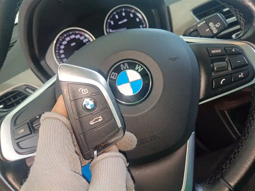 BMW X1 2019 sDrive18Li Exclusive Model купить на сайте DeffCars