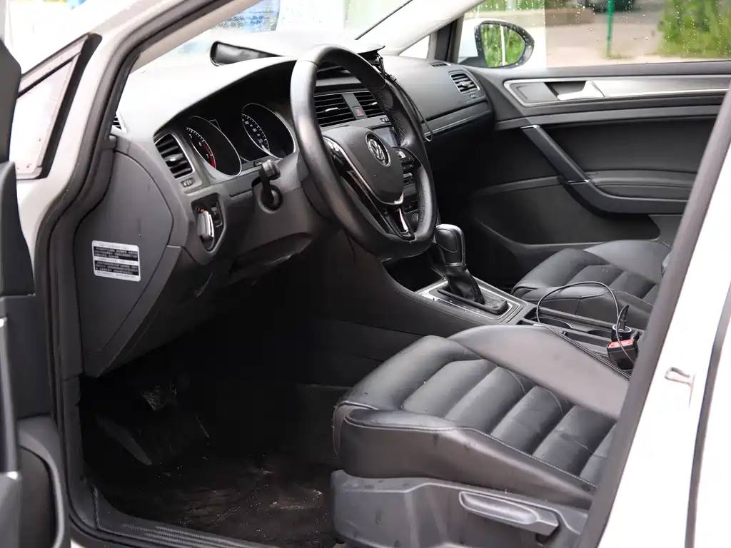 Golf 2014 1.4TSI automatic luxury model купить на сайте DeffCars