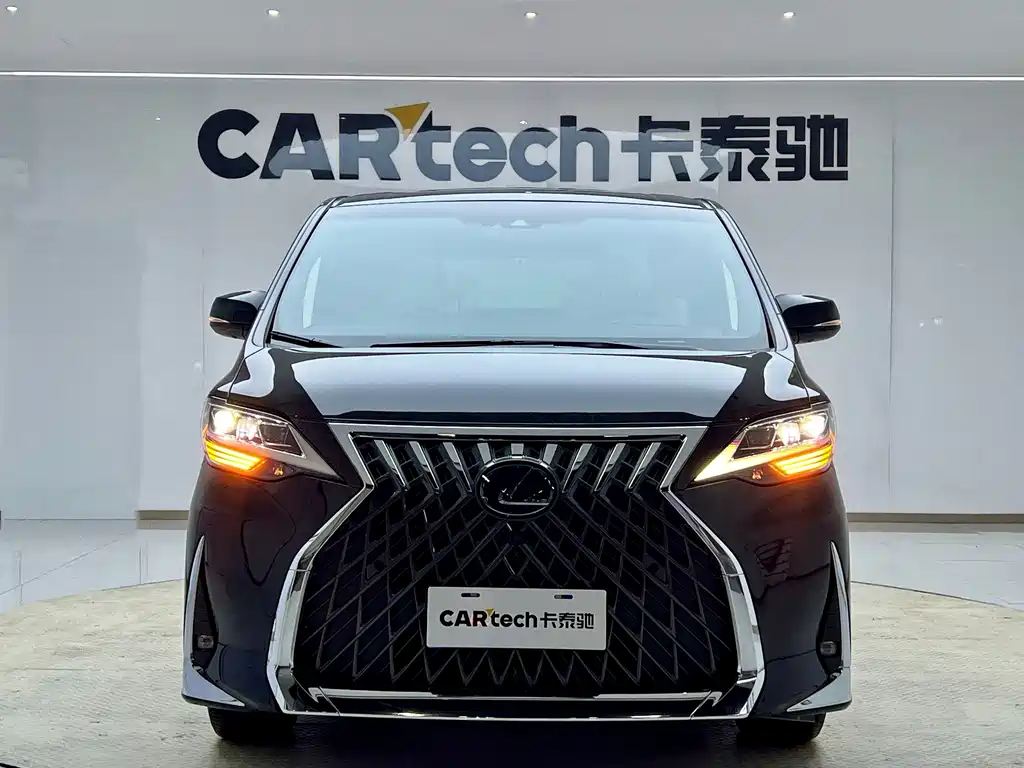 Lexus LM 2020 300h seven-seater elegant version купить на сайте DeffCars