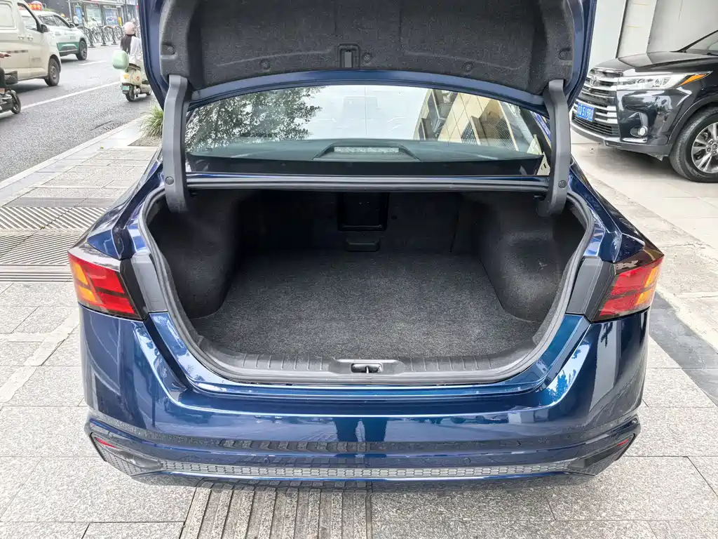 Teana 2019 2.0L XL Upper Smart Travel Edition купить на сайте DeffCars