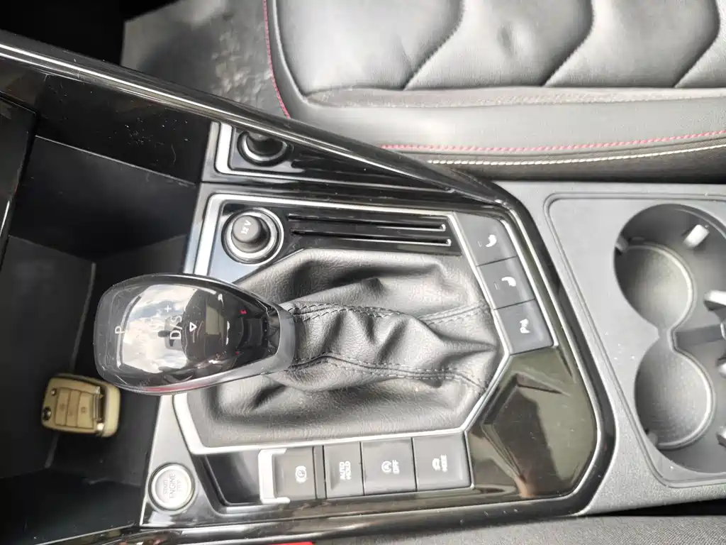 Tanyue 2022 280TSI two-wheel drive luxury smart connected version купить на сайте DeffCars