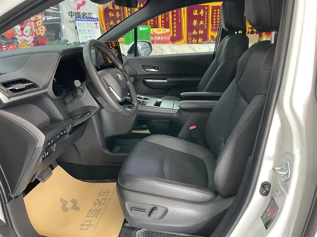 SIENNA 2024 2.5L hybrid four-wheel drive premium version купить на сайте DeffCars