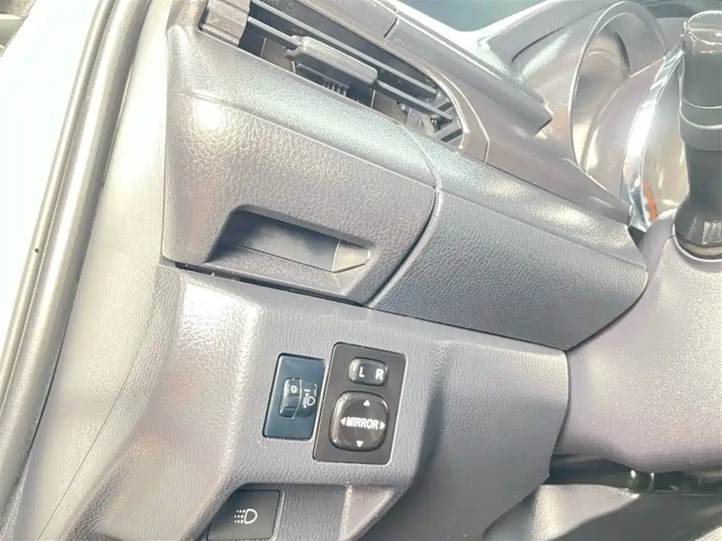 YARiS L Zhixuan 2020 1.5L CVT leading version купить на сайте DeffCars