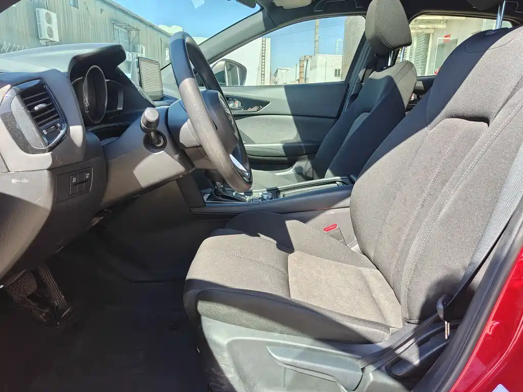 Mazda CX-4 2020 2.0L automatic two-wheel drive Blue Sky Explorer Edition купить на сайте DeffCars