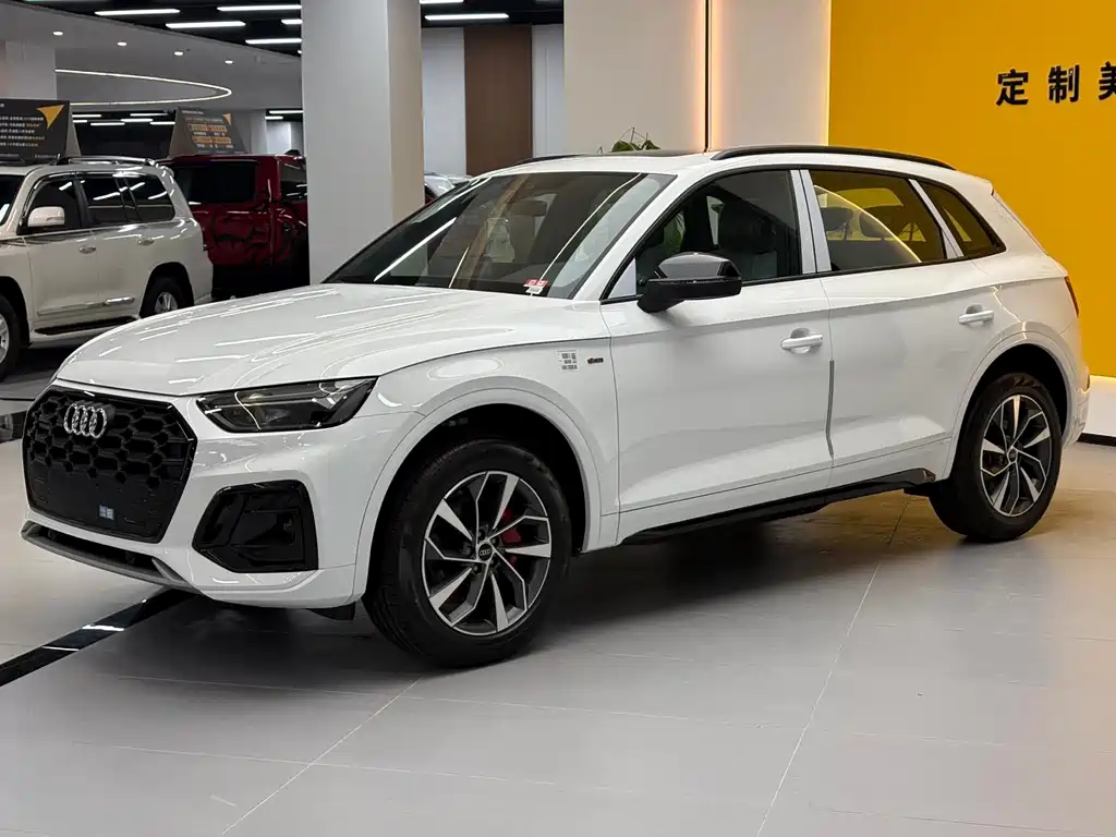 Audi Q5L 2024 40 TFSI luxury and dynamic model купить на сайте DeffCars