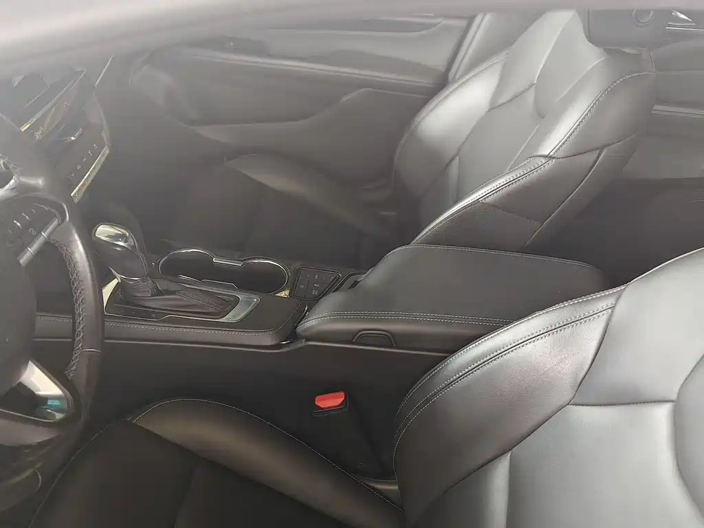 Cadillac CT4 2021 28T Fashion Model купить на сайте DeffCars