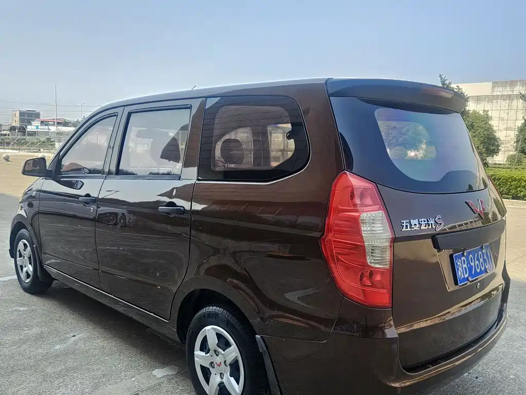 Wuling Hongguang 2015 1.2L S basic model National IV купить на сайте DeffCars