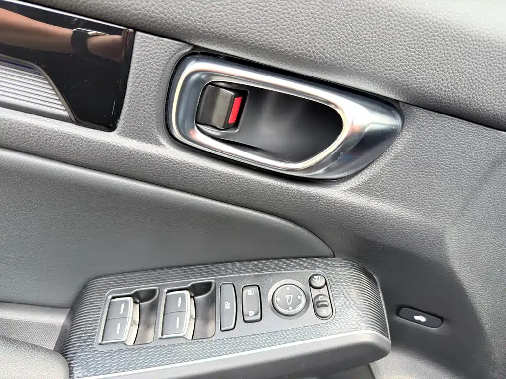 Stylish 2023 240TURBO CVT Deluxe Edition купить на сайте DeffCars
