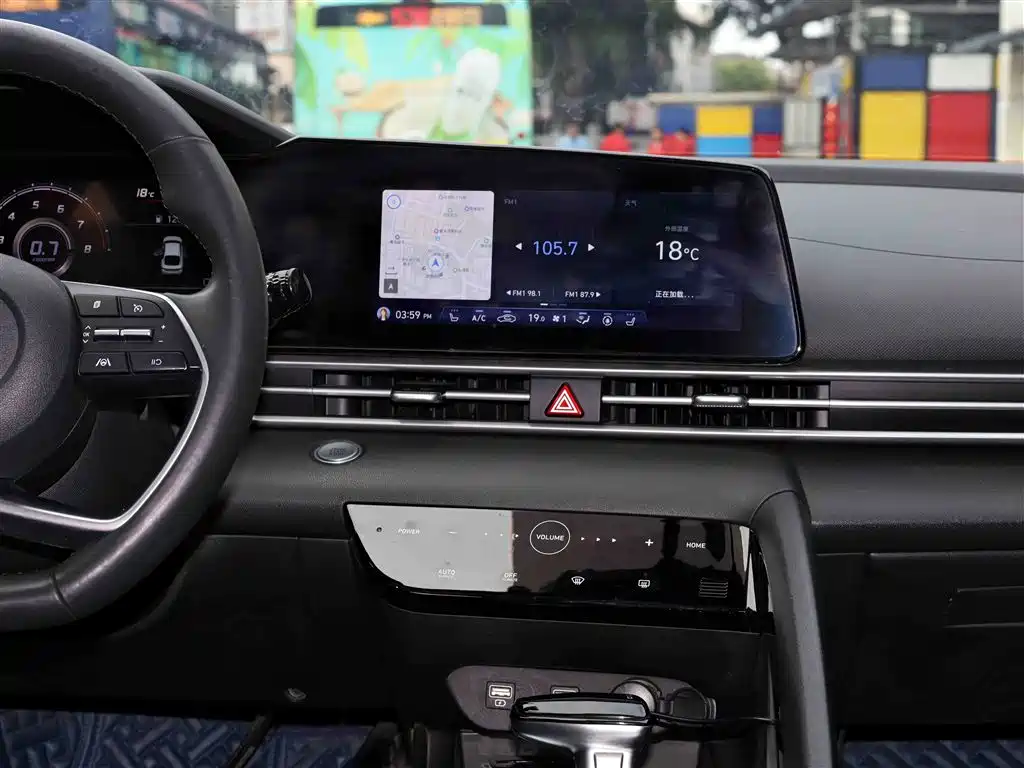 Elantra 2021 1.5L CVT LUX Premium Edition купить на сайте DeffCars