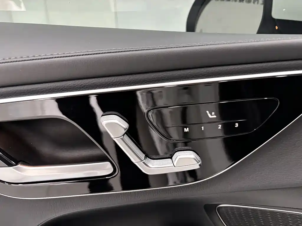Mercedes-Benz GLC 2023 facelift GLC 300 L 4MATIC dynamic 5-seater купить на сайте DeffCars