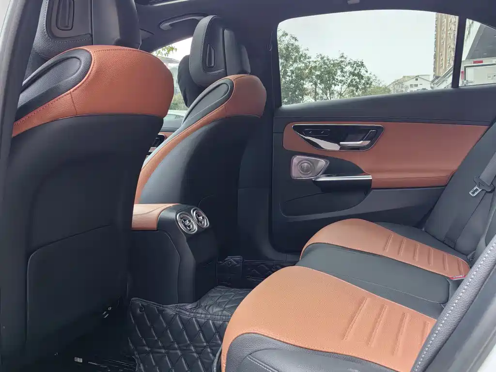 Mercedes-Benz C-Class 2023 facelift C 200 L sports version купить на сайте DeffCars